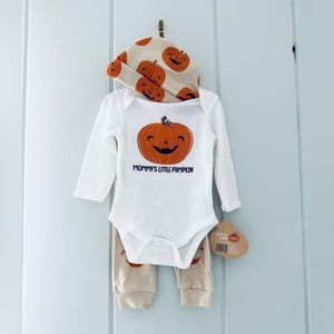 NWT Chick Pea Mommy’s Little Pumpkin 3-Piece Outfit / 3-6 Months
